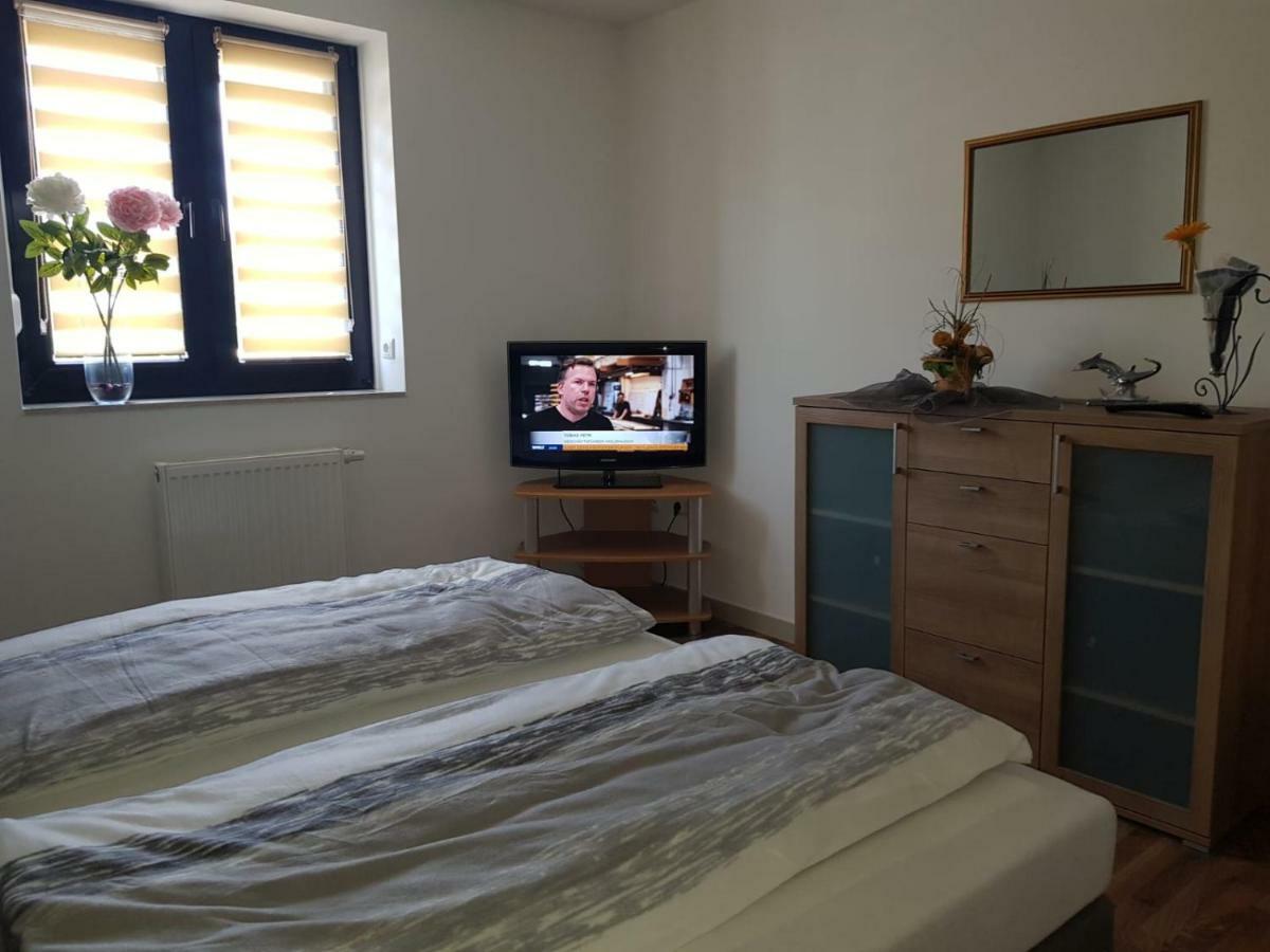Ferienhaus Ixheim Bitscher Str.70 Zweibrucken Bagian luar foto