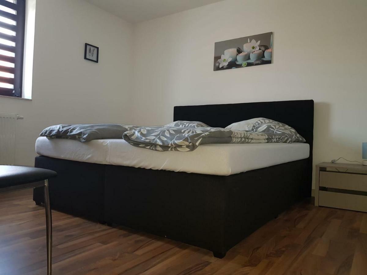Ferienhaus Ixheim Bitscher Str.70 Zweibrucken Bagian luar foto