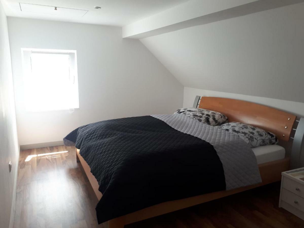 Ferienhaus Ixheim Bitscher Str.70 Zweibrucken Bagian luar foto