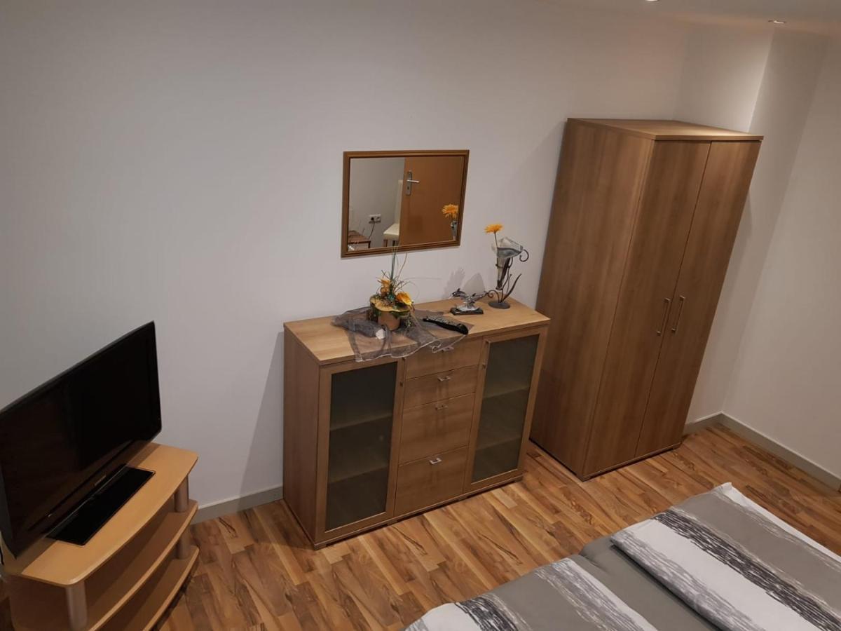 Ferienhaus Ixheim Bitscher Str.70 Zweibrucken Bagian luar foto