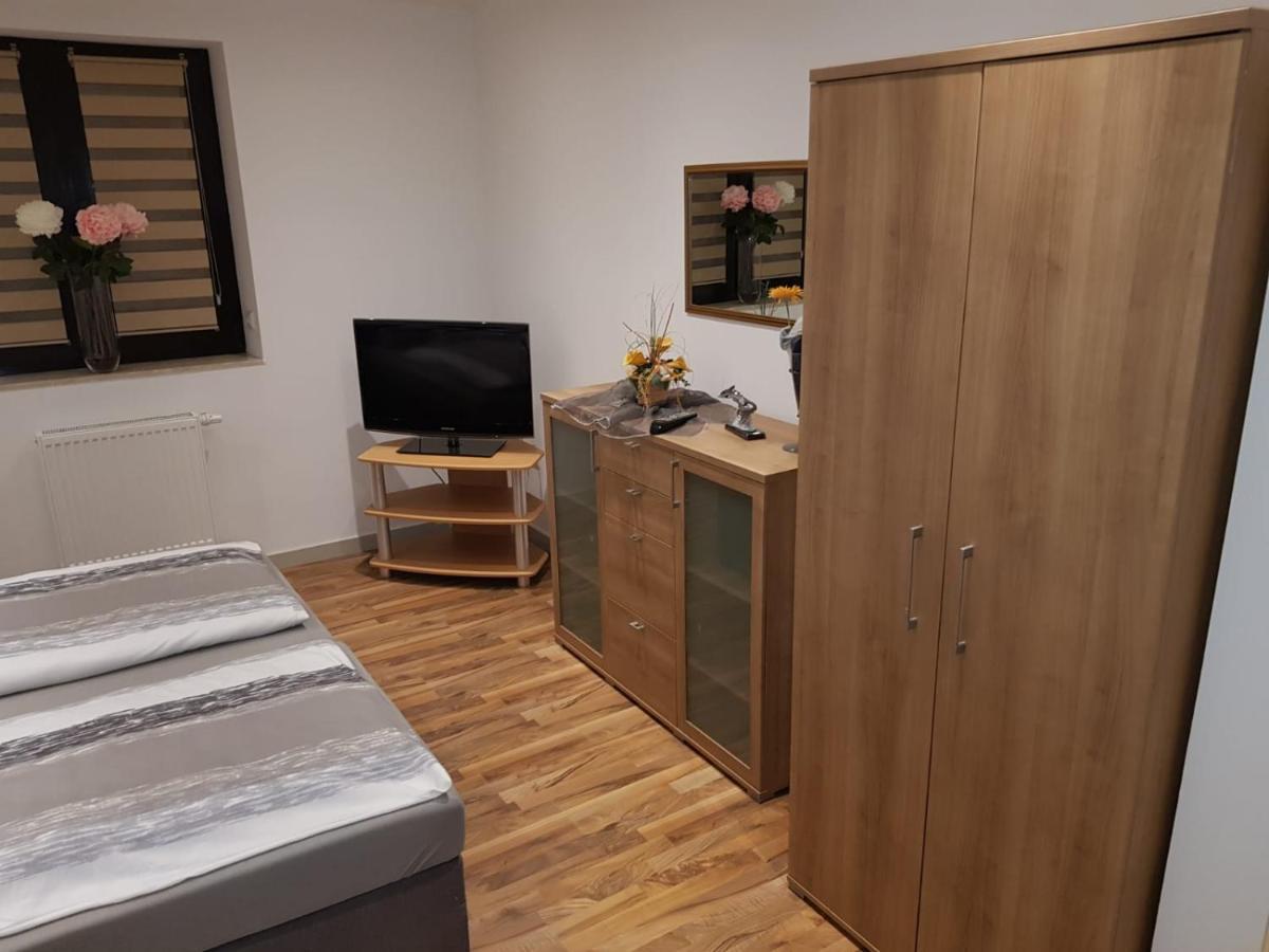 Ferienhaus Ixheim Bitscher Str.70 Zweibrucken Bagian luar foto